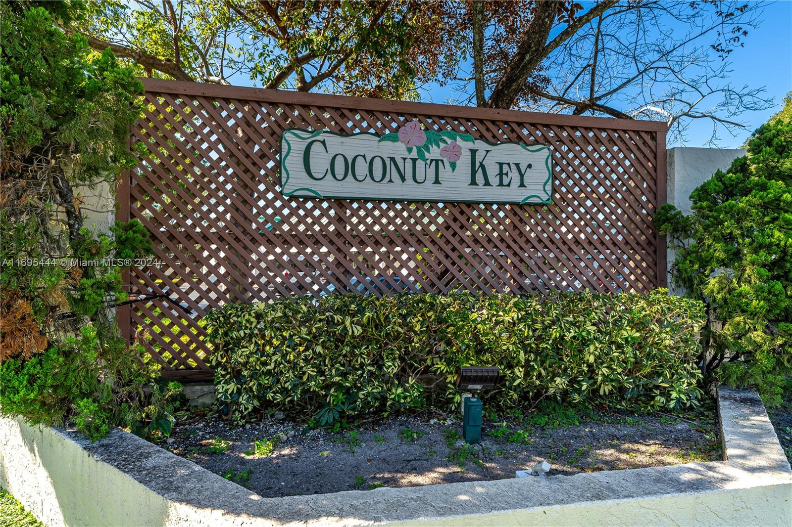 4927 S Hemingway Cir, Margate, Florida image 39