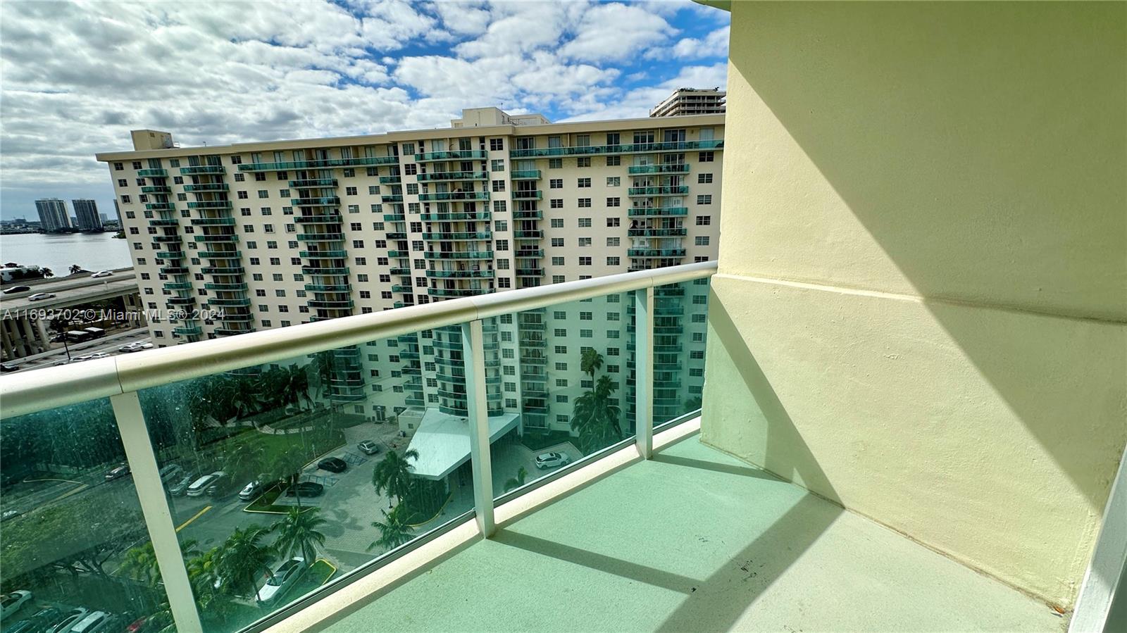 19380 Collins Ave #1425, Sunny Isles Beach, Florida image 15