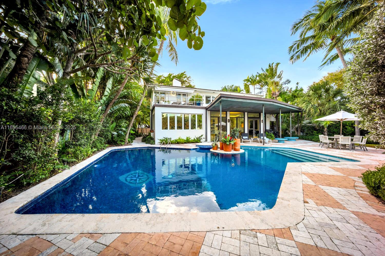 6165 Pine Tree Dr, Miami Beach, Florida image 1