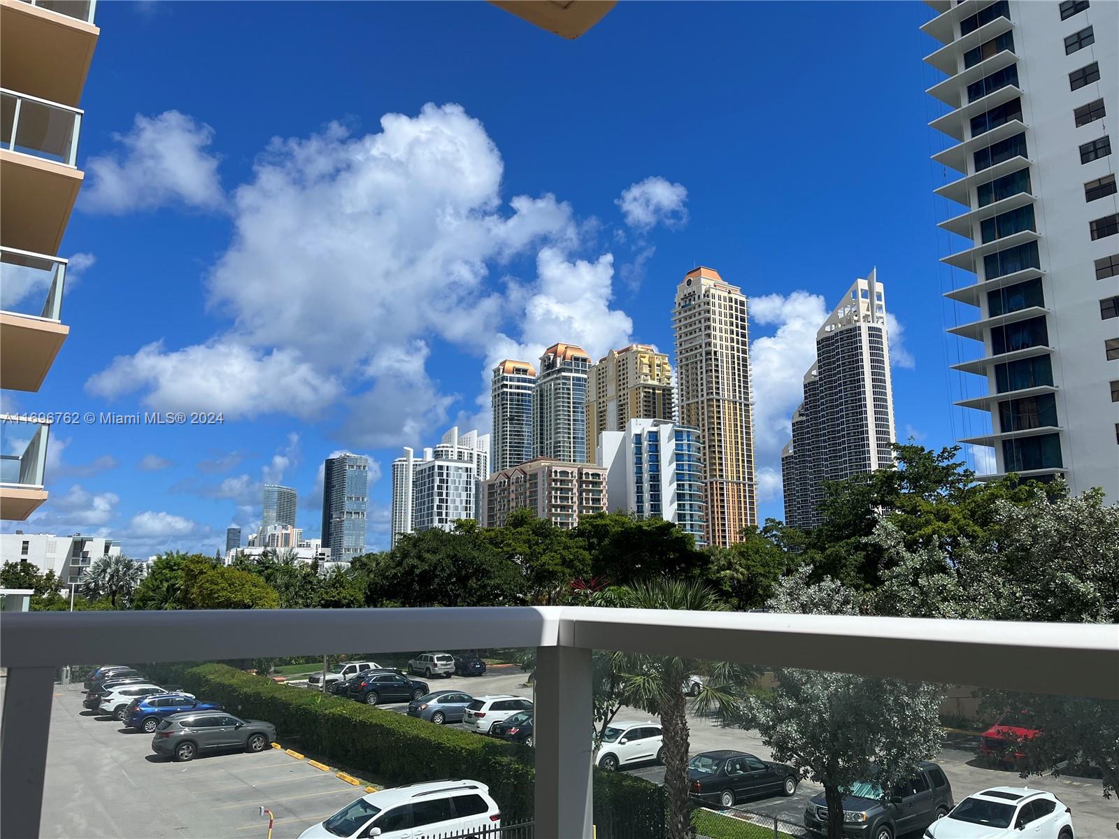 230 174th St #303, Sunny Isles Beach, Florida image 32