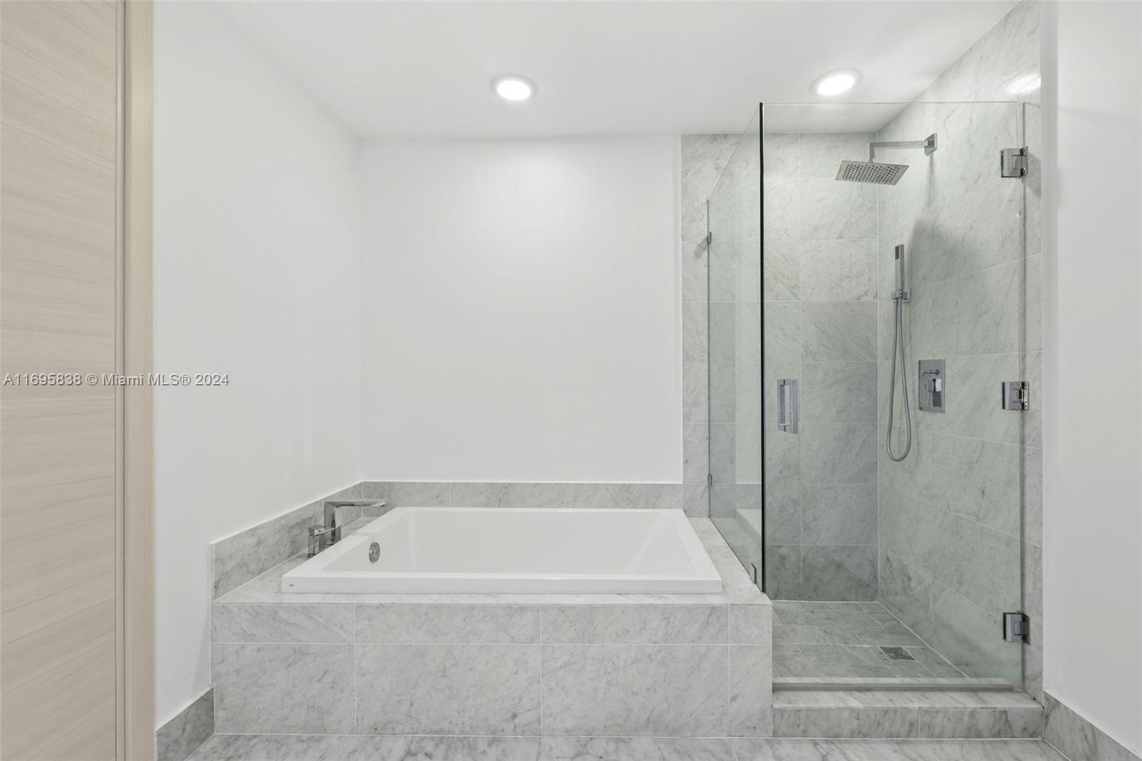 801 S Miami Ave #4002, Miami FL 33130