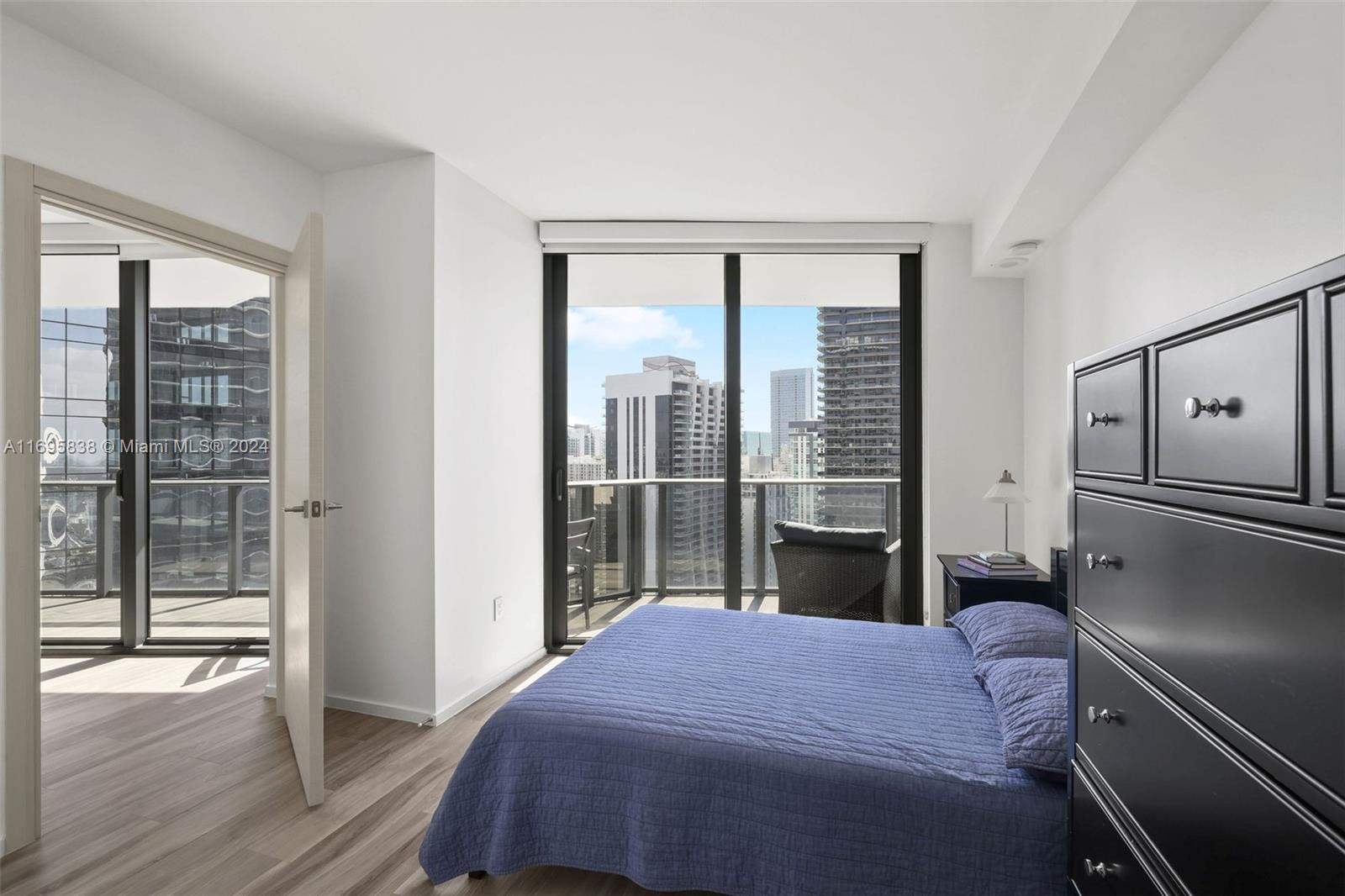 801 S Miami Ave #4002, Miami FL 33130