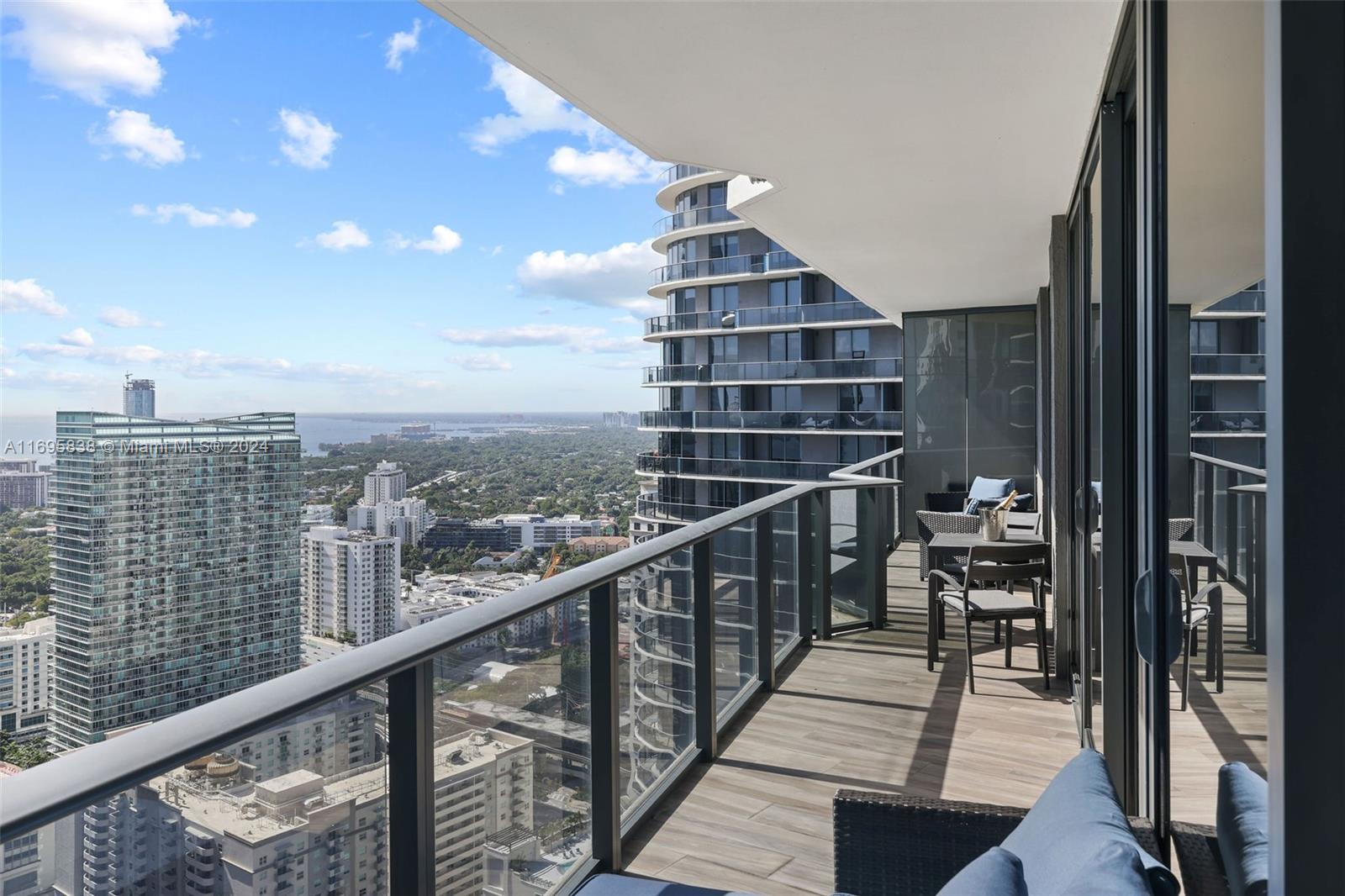 801 S Miami Ave #4002, Miami FL 33130
