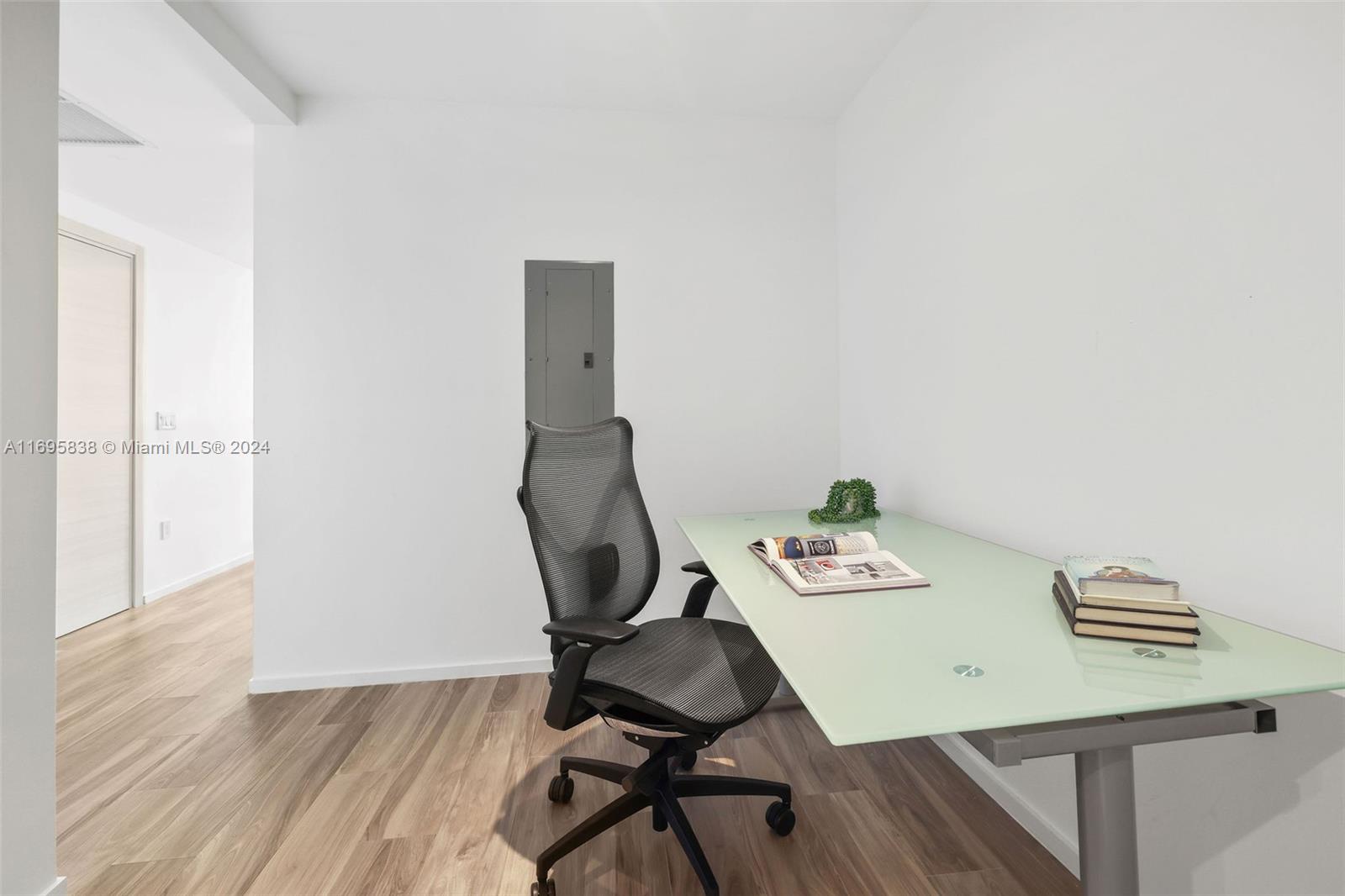 801 S Miami Ave #4002, Miami FL 33130