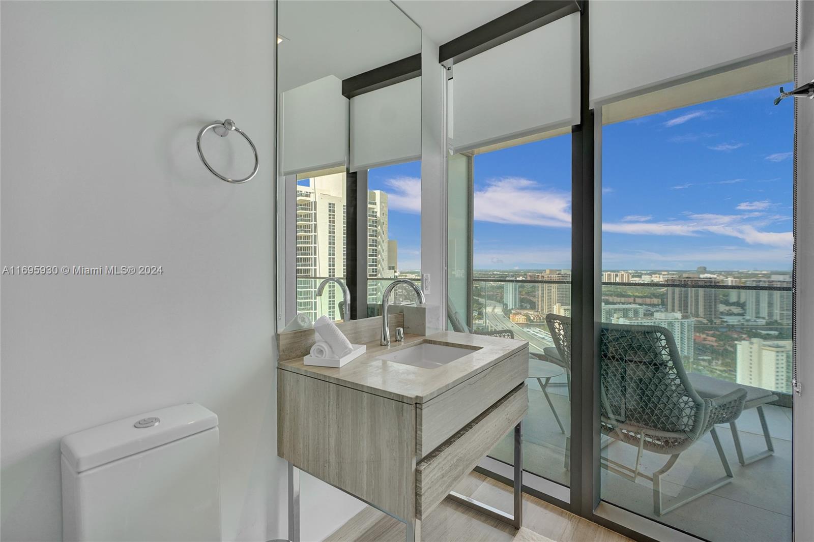 18975 Collins Ave #3000, Sunny Isles Beach, Florida image 16