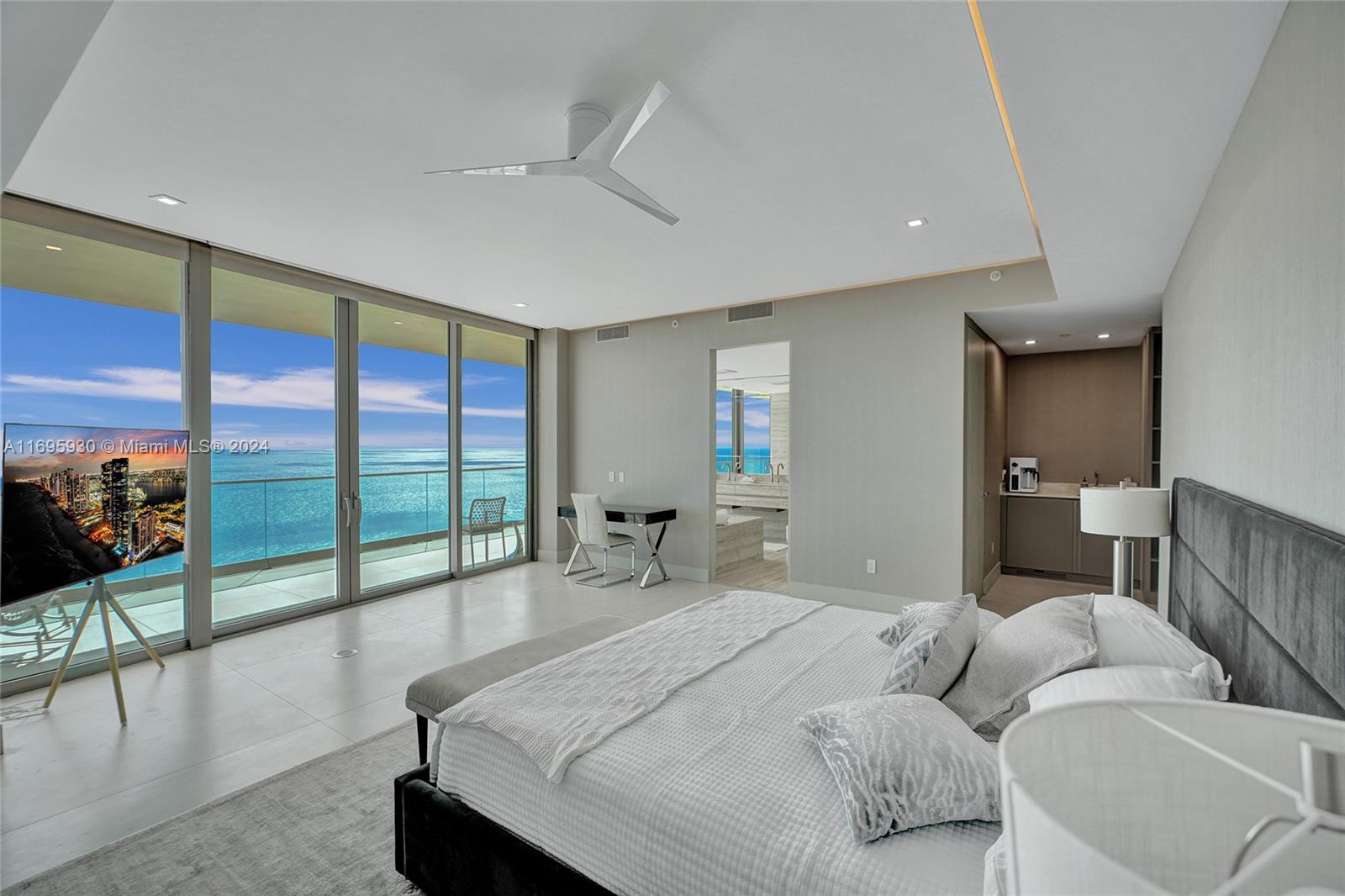 18975 Collins Ave #3000, Sunny Isles Beach, Florida image 29