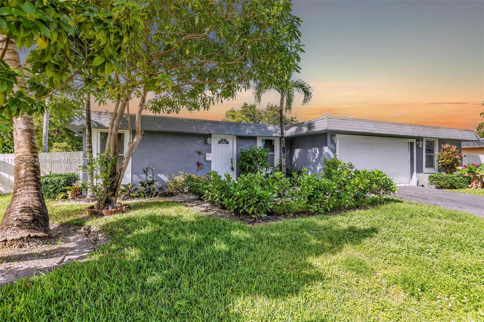 7821 NW 68th Ave, Tamarac, Florida image 1