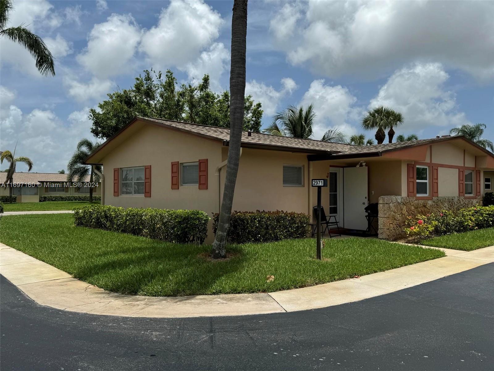 2971 W Crosley Drive #J, West Palm Beach, Florida image 35