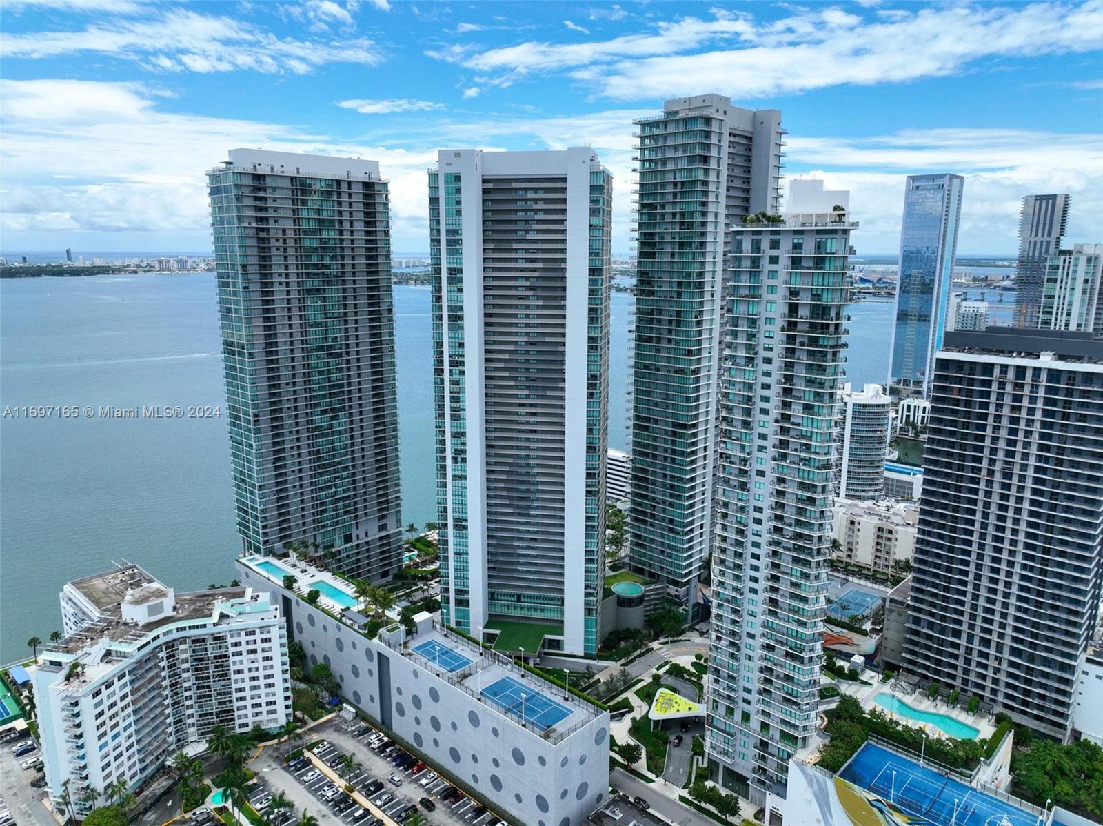 480 NE 31st St #PH5202, Miami FL 33137