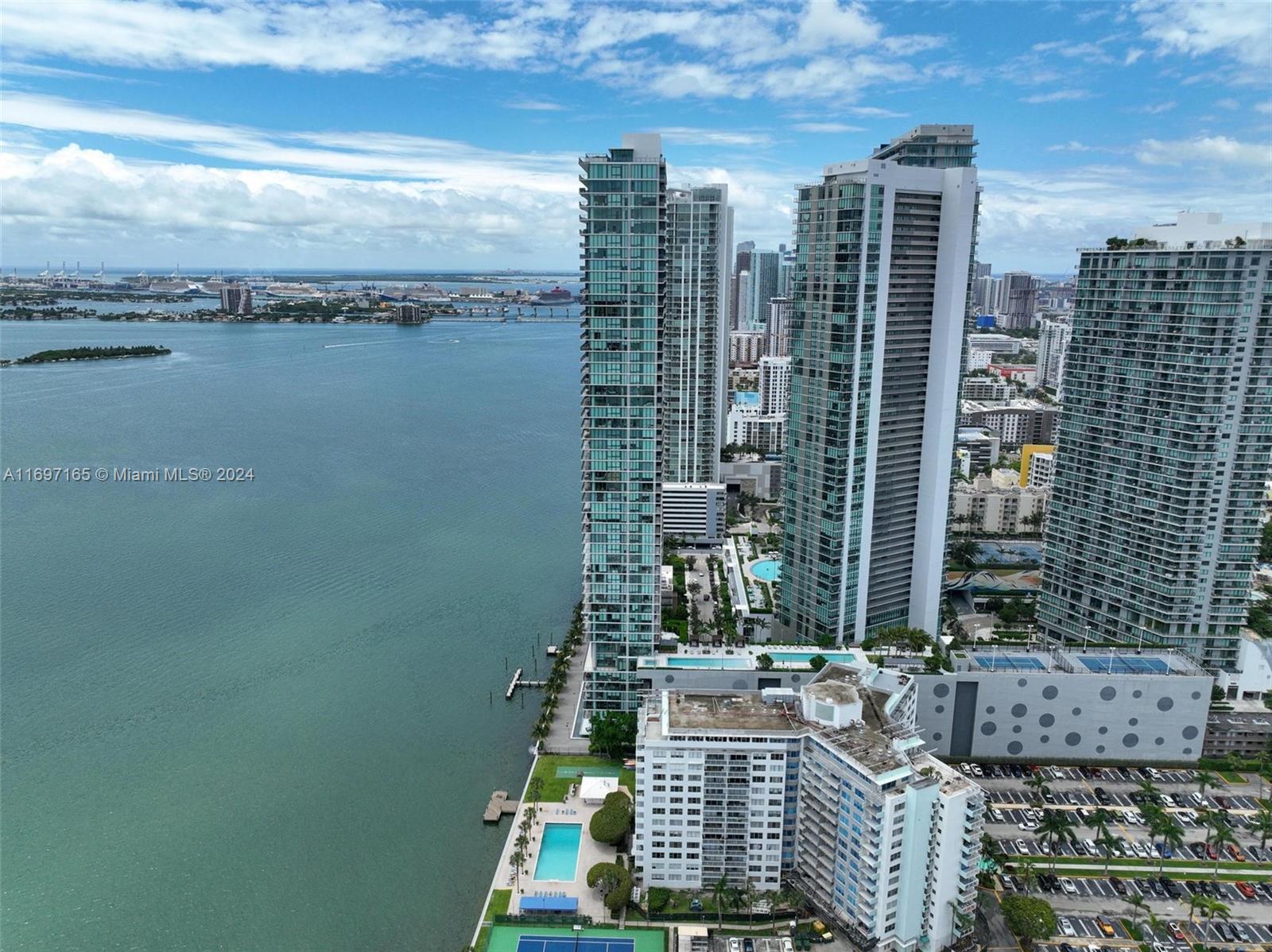 480 NE 31st St #PH5202, Miami FL 33137