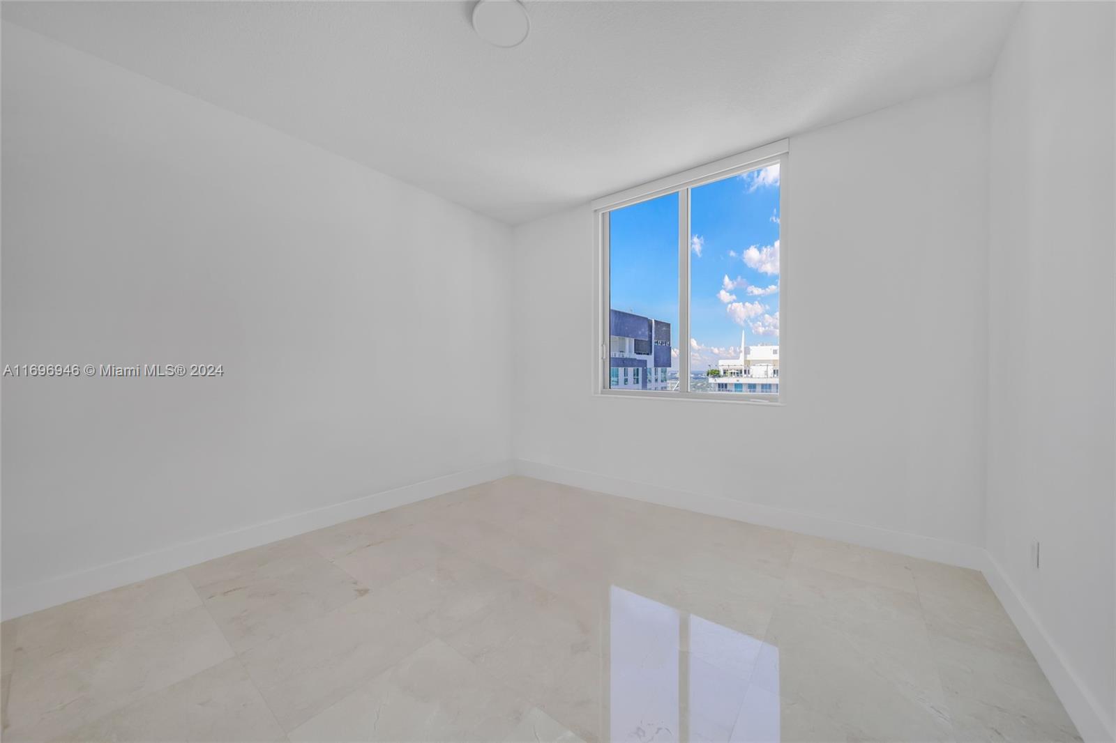 1060 Brickell Ave #4307, Miami, Florida image 16