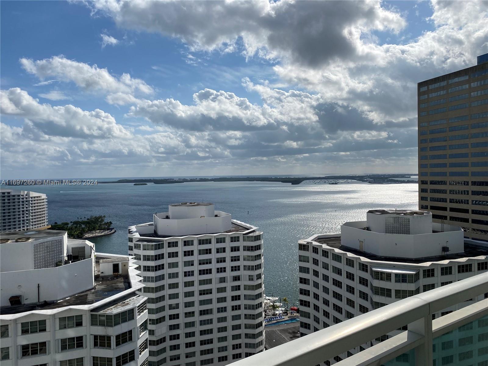 Best line in the building. Fabulous corner unit overlooking Biscayne Bay. Floor to ceiling windows in all rooms. Two bedrooms, two bathrooms, powder room. Tile floors throughout, sunscreens in every window. The Plaza is centrally located in Brickell and is one of the most loved buildings.