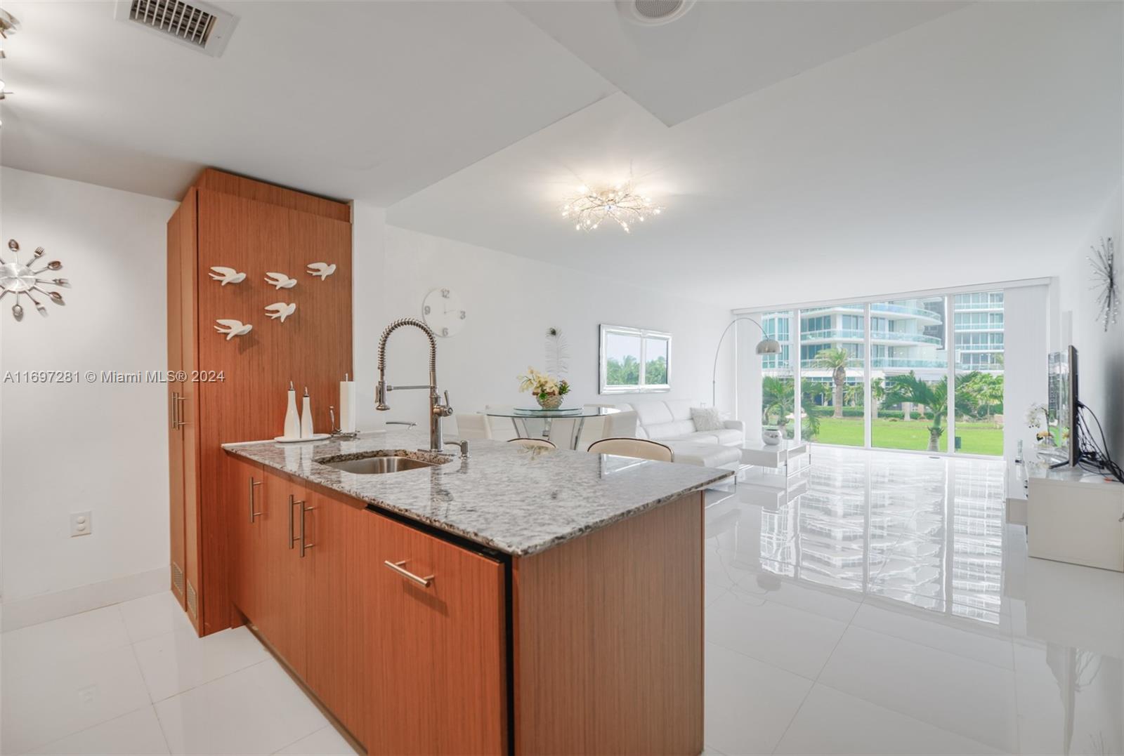 10275 Collins Ave #307, Bal Harbour, Florida image 17