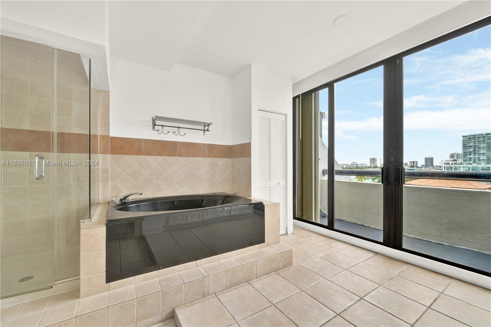 385 Poinciana Dr #1230, Sunny Isles Beach, Florida image 26