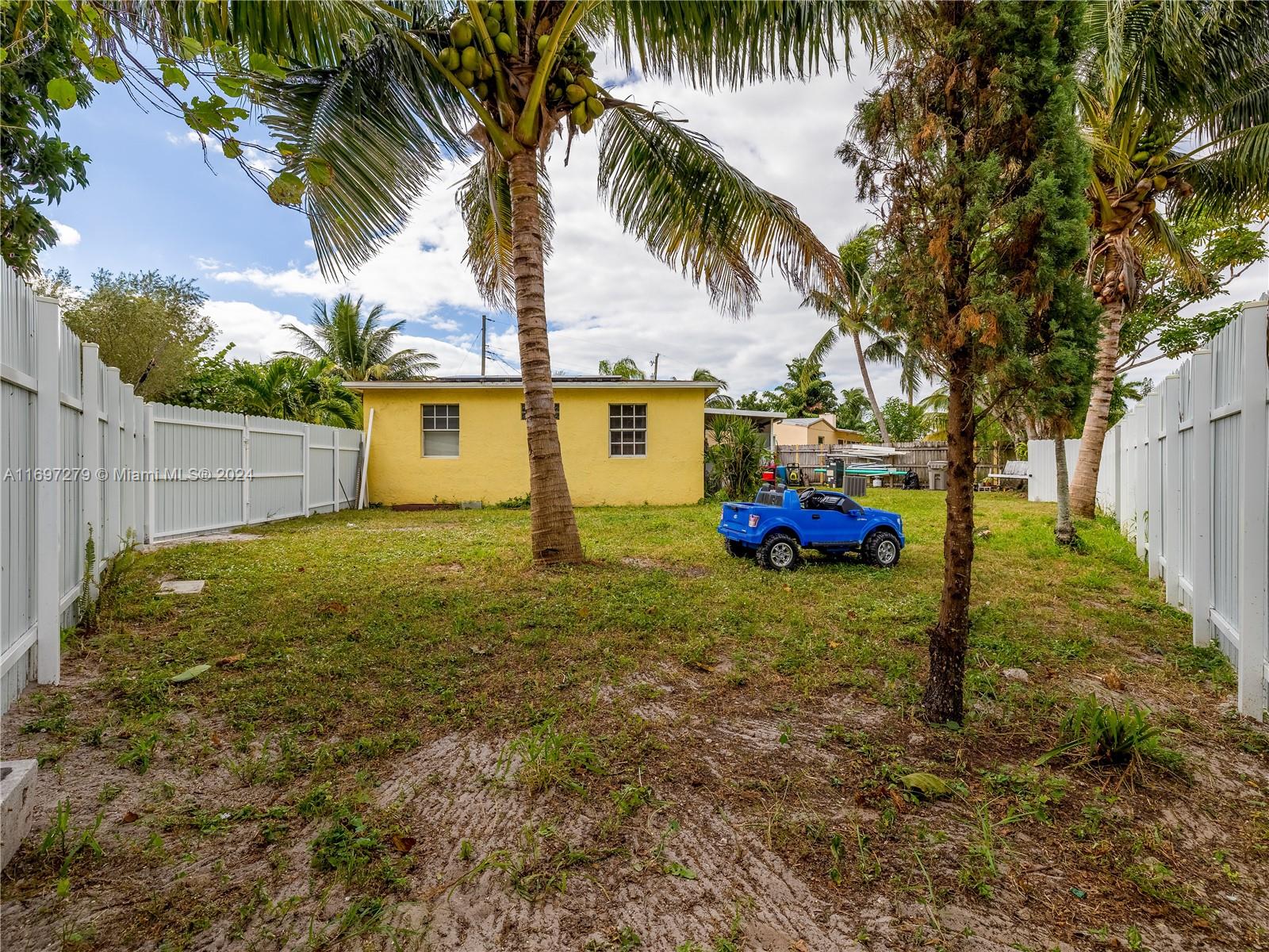 401 Cherry Rd, West Palm Beach, Florida image 46