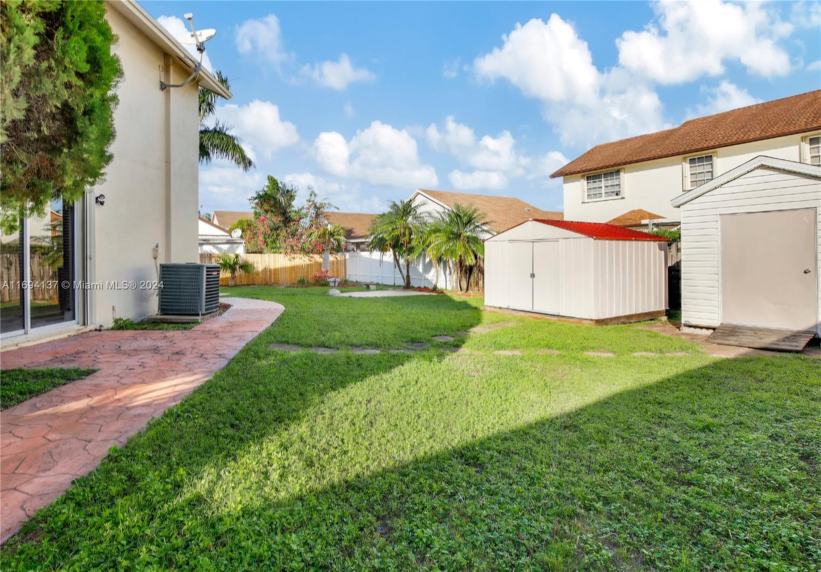 7849 NW 191st St, Hialeah, Florida image 45