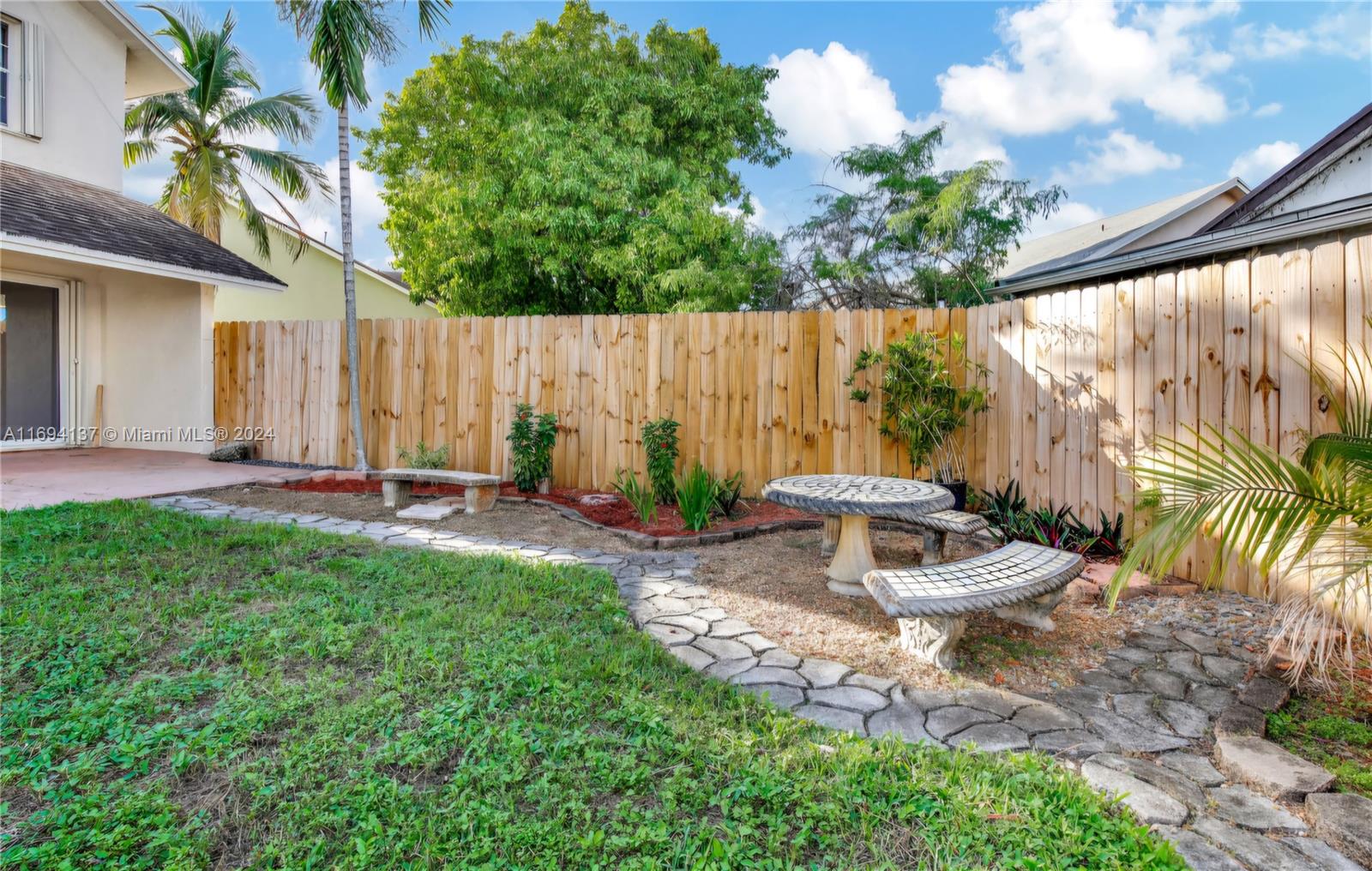 7849 NW 191st St, Hialeah, Florida image 47