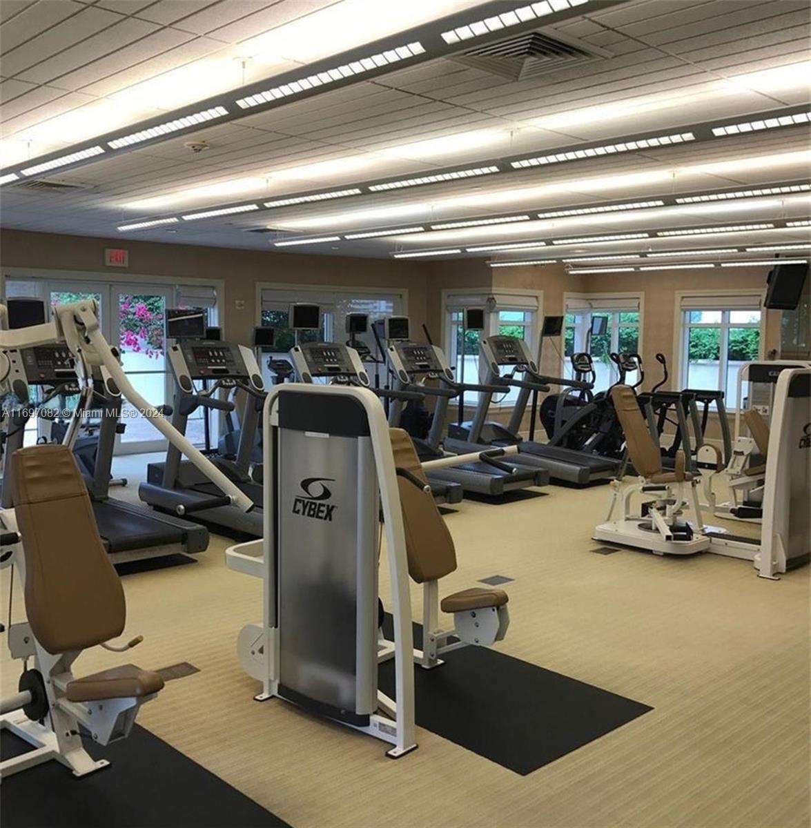 19900 E Country Club Dr #114, Aventura FL 33180