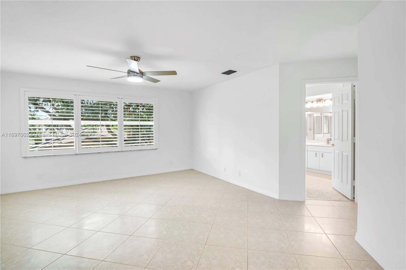 16730 Sapphire Ct, Weston, Florida image 19