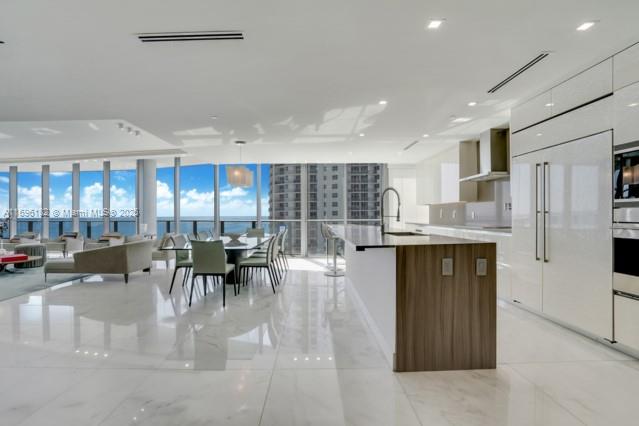 17475 Collins Ave #602, Sunny Isles Beach, Florida image 2