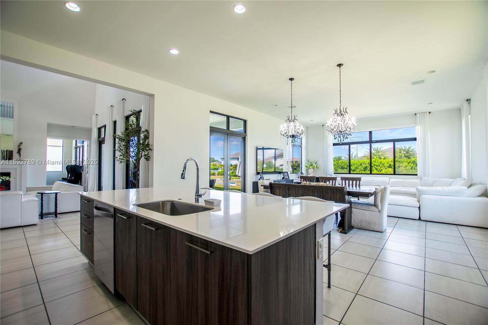 15821 SW 49th St, Southwest Ranches, Florida image 9