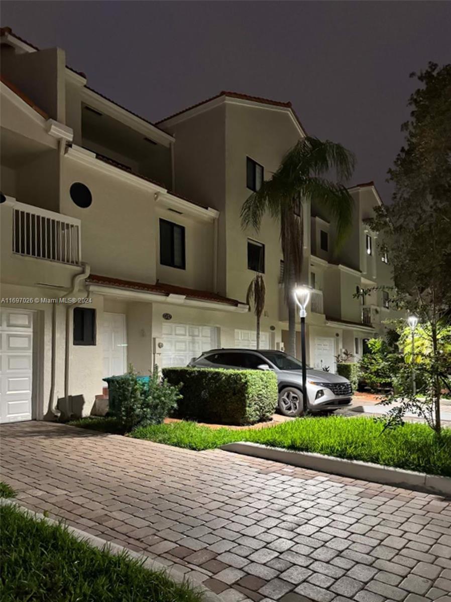 21388 Marina Cove Cir #12-G, Aventura, Florida image 4