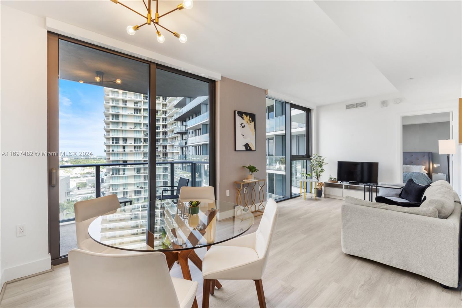 121 NE 34th St #1715, Miami FL 33137