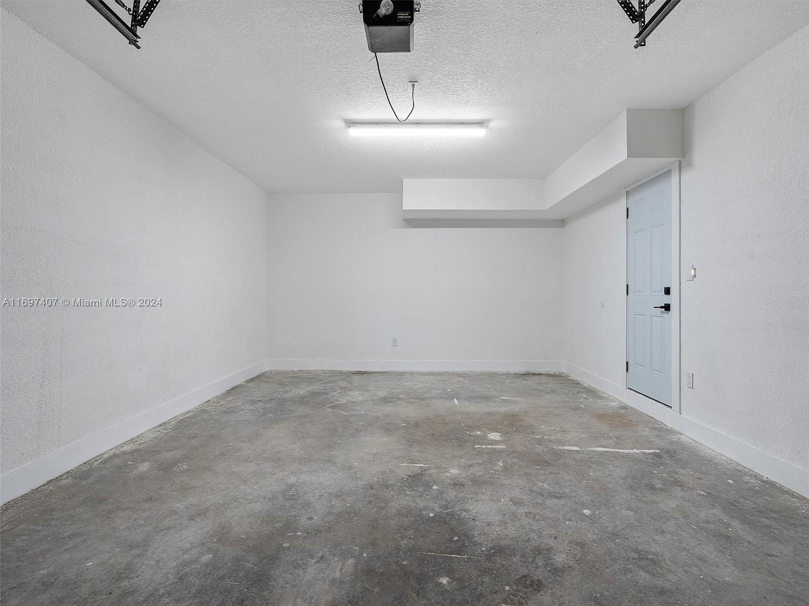 16520 NW 22nd Ave, Miami Gardens, Florida image 35