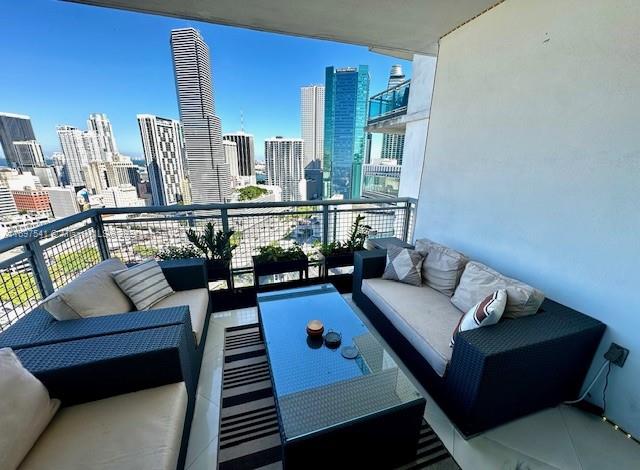 350 S Miami Ave #2703, Miami FL 33130