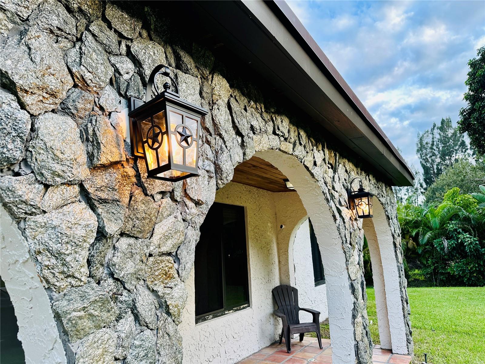 5210 SW 186th Ave, Southwest Ranches, Florida image 5