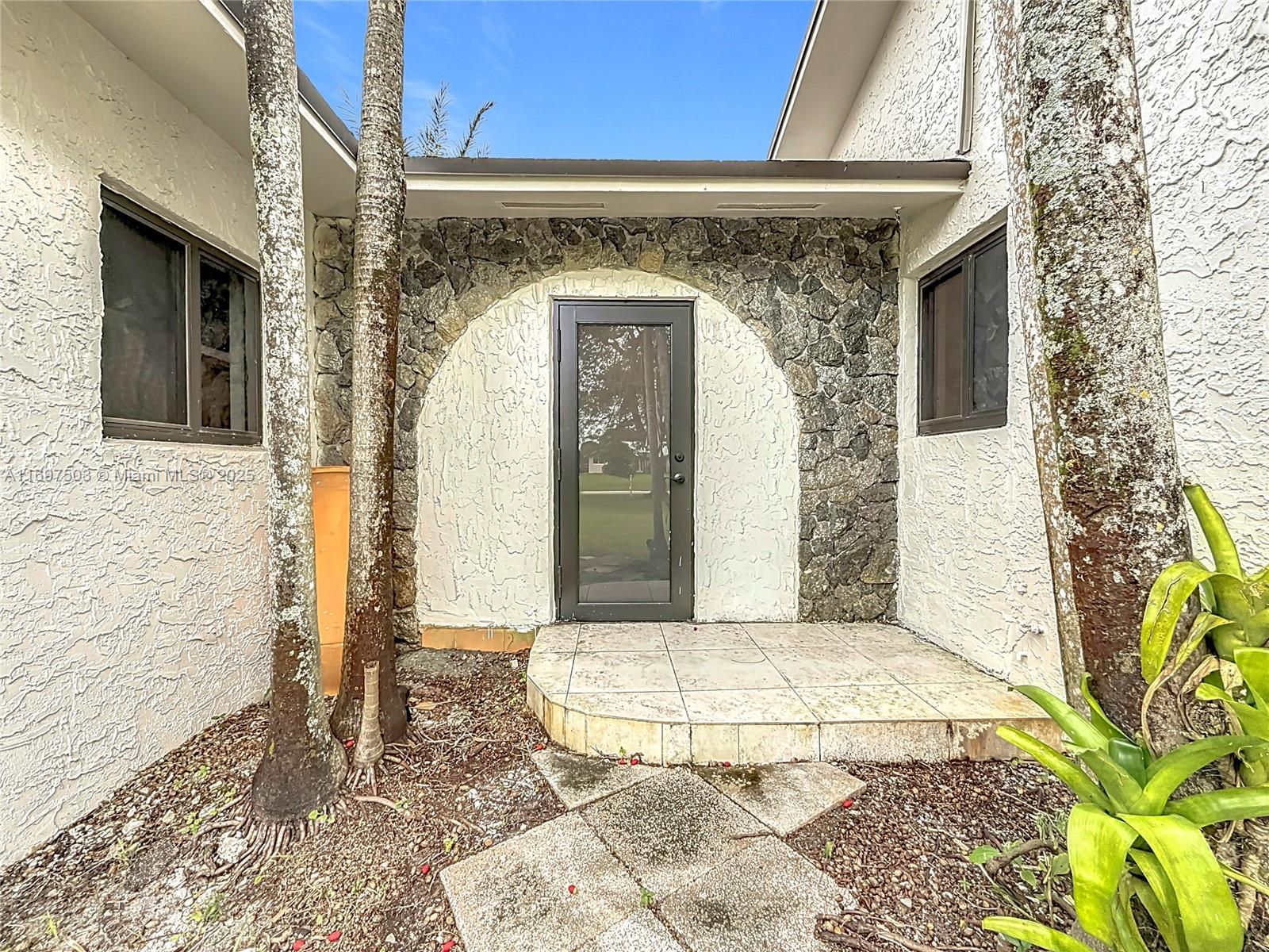 5210 SW 186th Ave, Southwest Ranches, Florida image 8