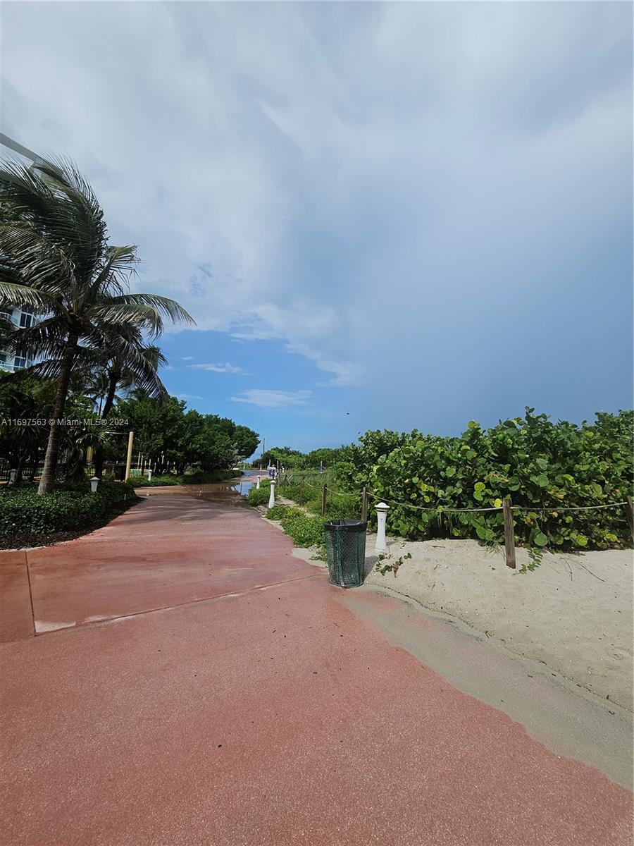 Residential, Miami Beach, Florida image 35