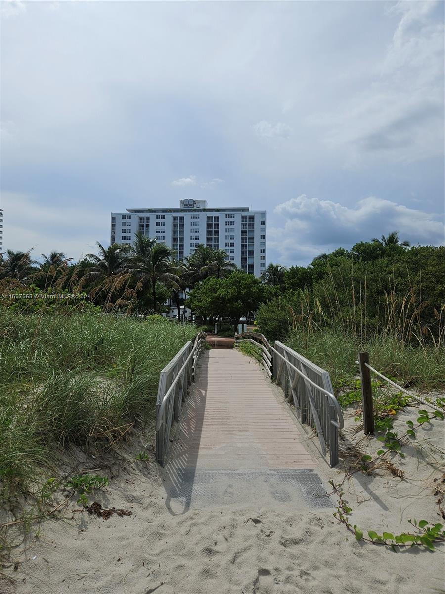 Residential, Miami Beach, Florida image 46