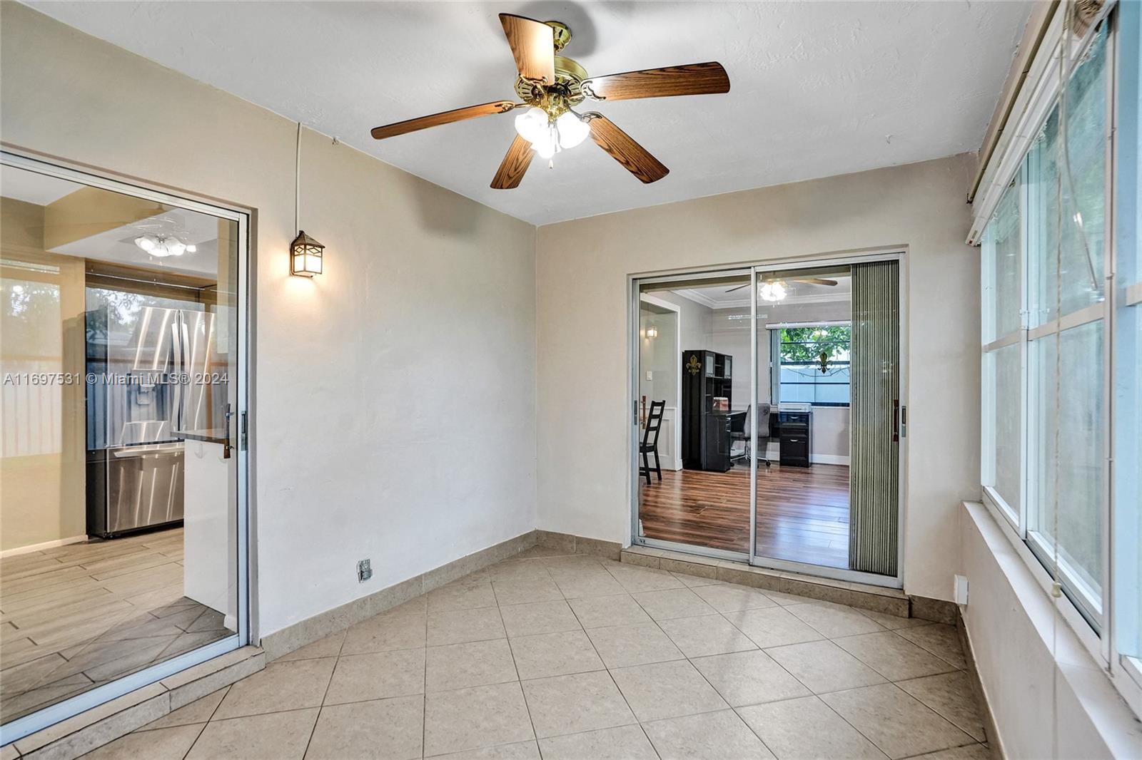 8351 NW 25th St, Sunrise, Florida image 35