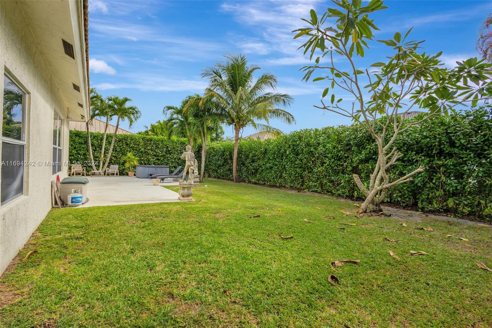 Residential, Royal Palm Beach, Florida image 33