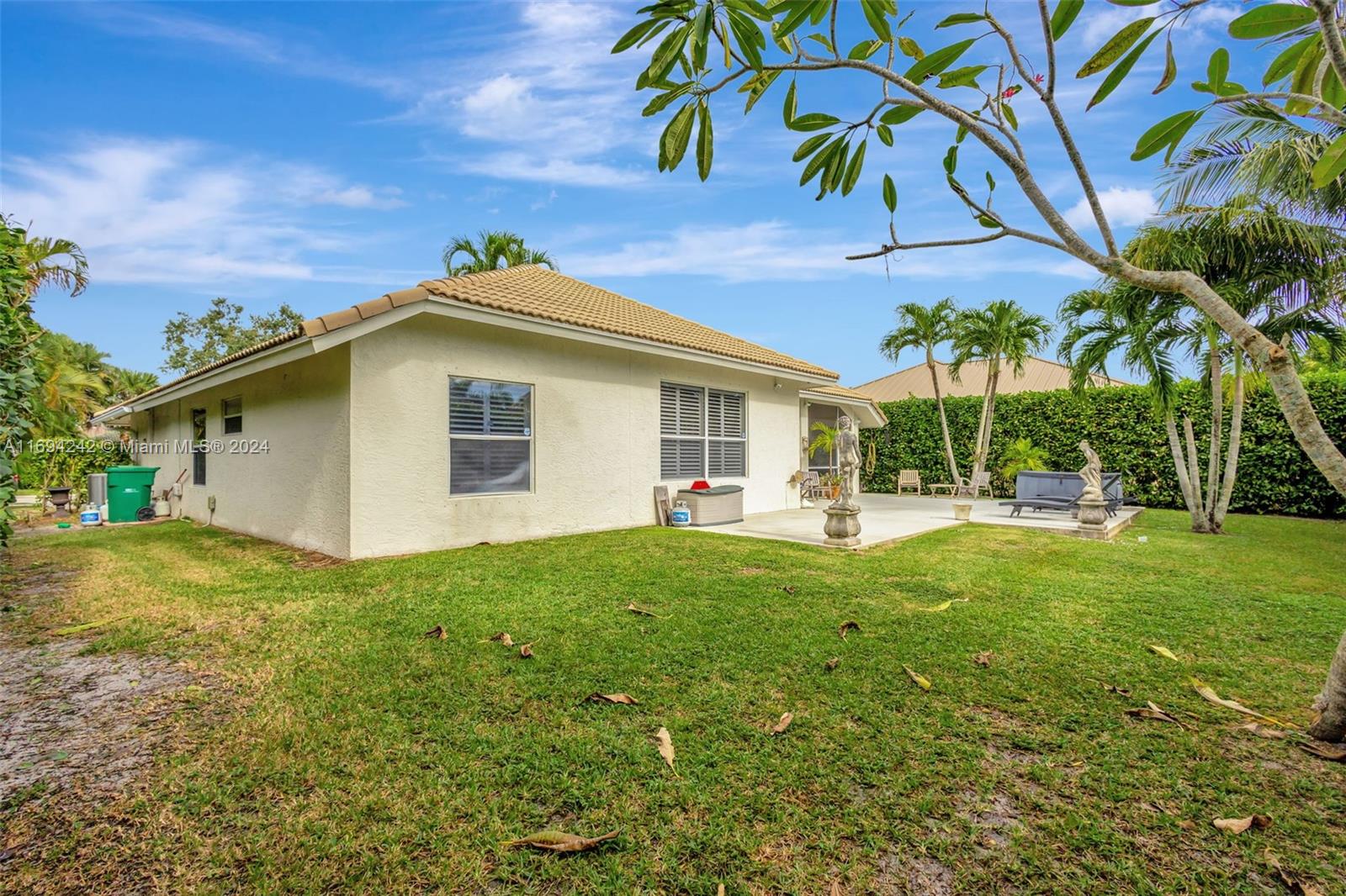 Residential, Royal Palm Beach, Florida image 35