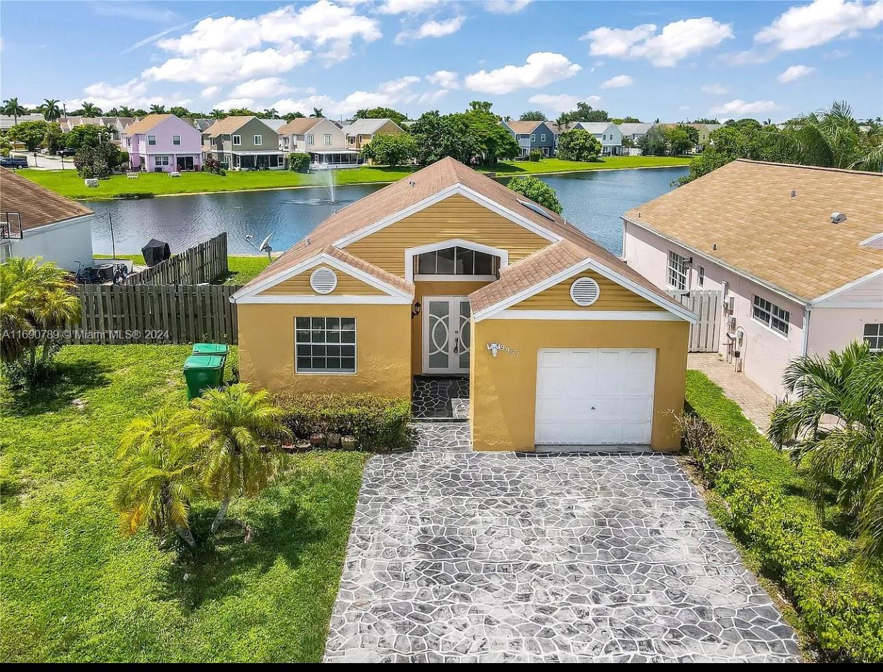 9957 W Elm Ln, Miramar, Florida image 1