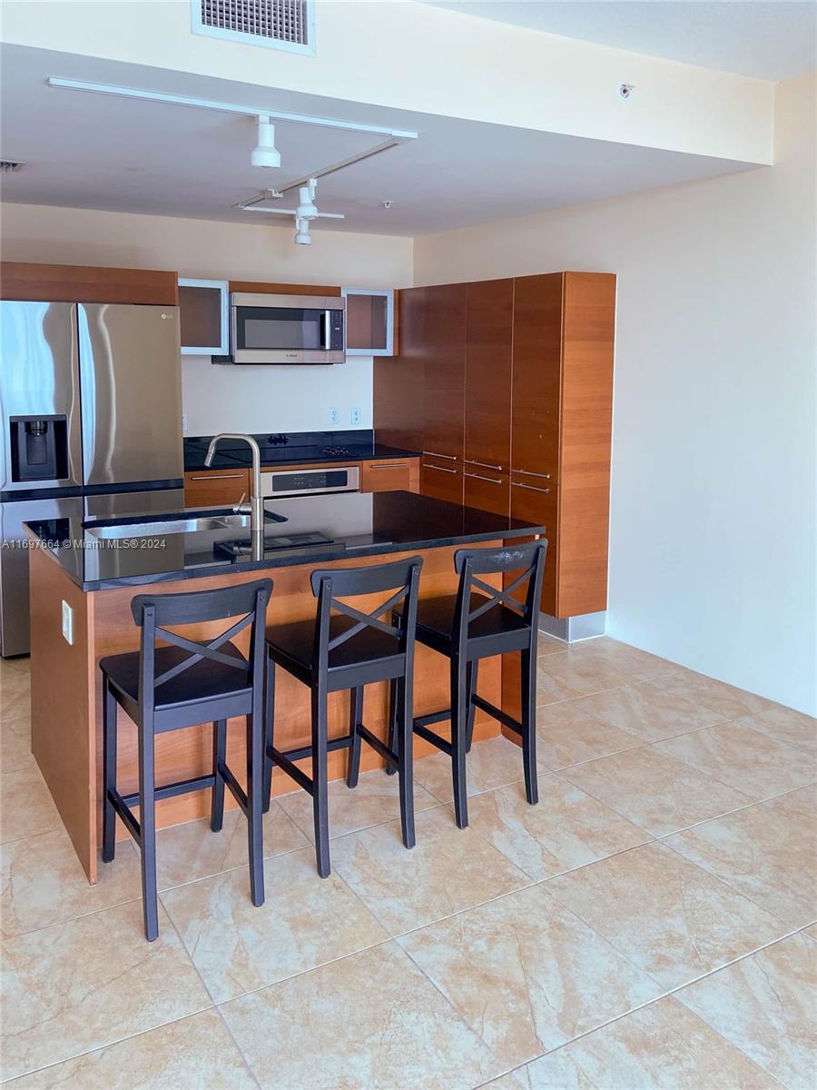 1900 N Bayshore Dr #4407, Miami, Florida image 3