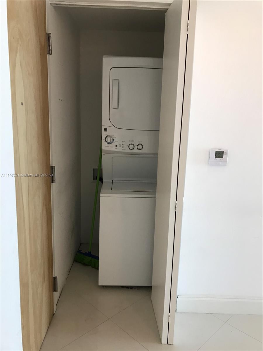 350 S Miami Ave #3309, Miami FL 33130
