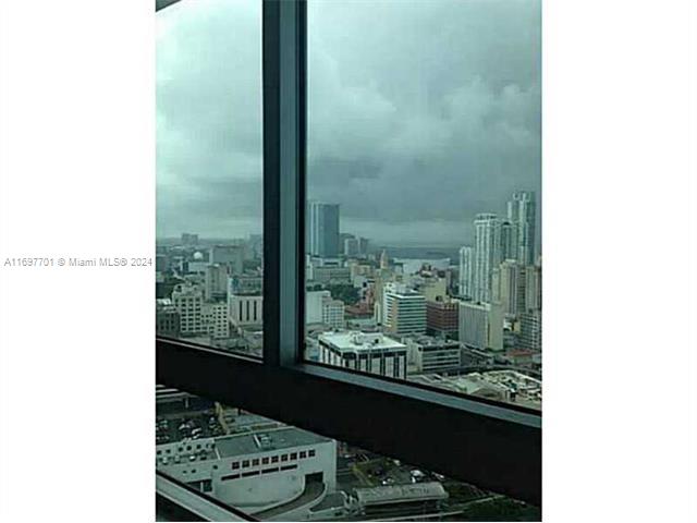 350 S Miami Ave #3309, Miami FL 33130