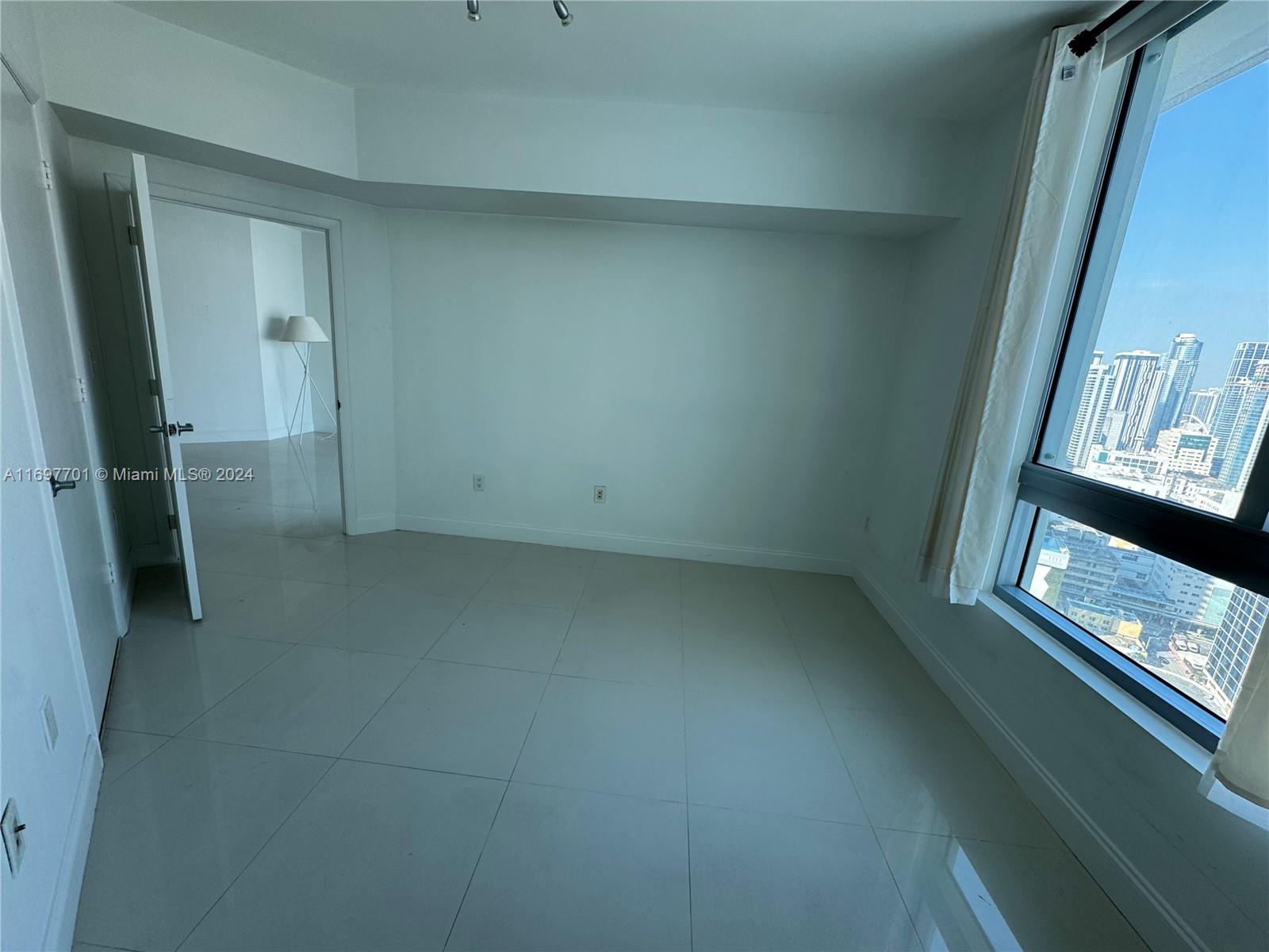 350 S Miami Ave #3309, Miami FL 33130