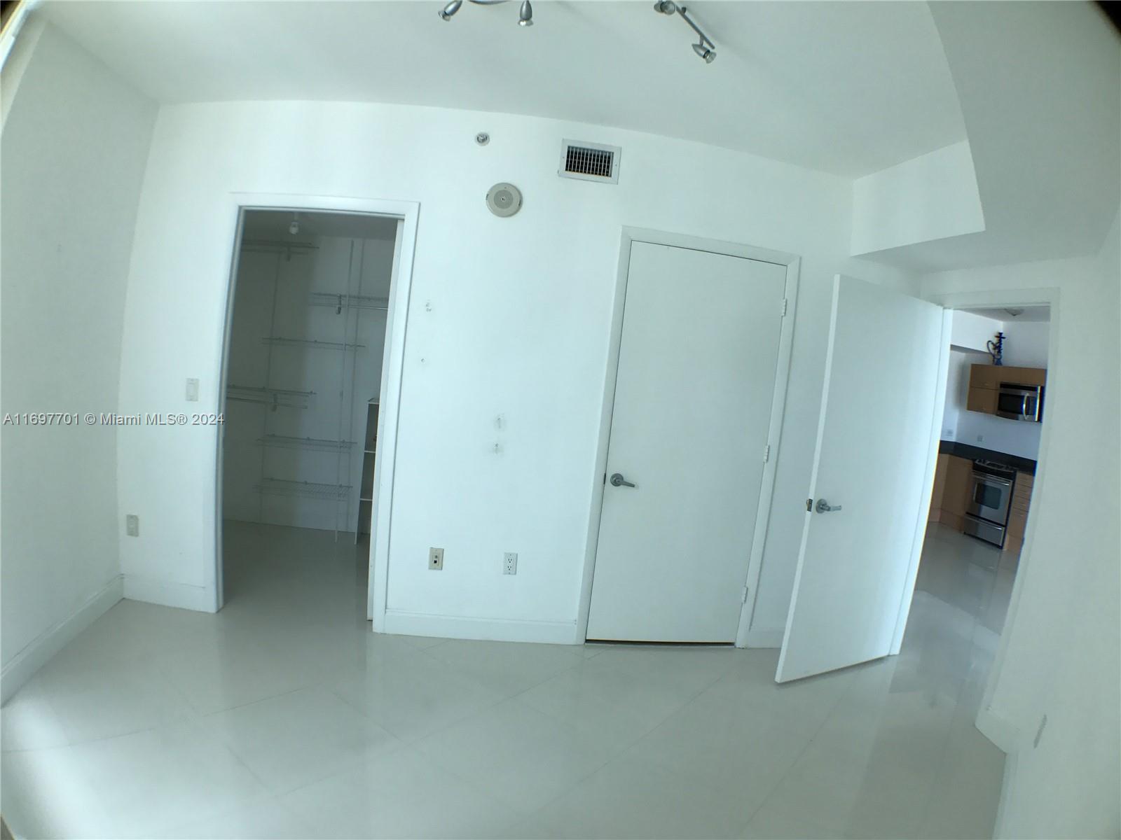 350 S Miami Ave #3309, Miami FL 33130
