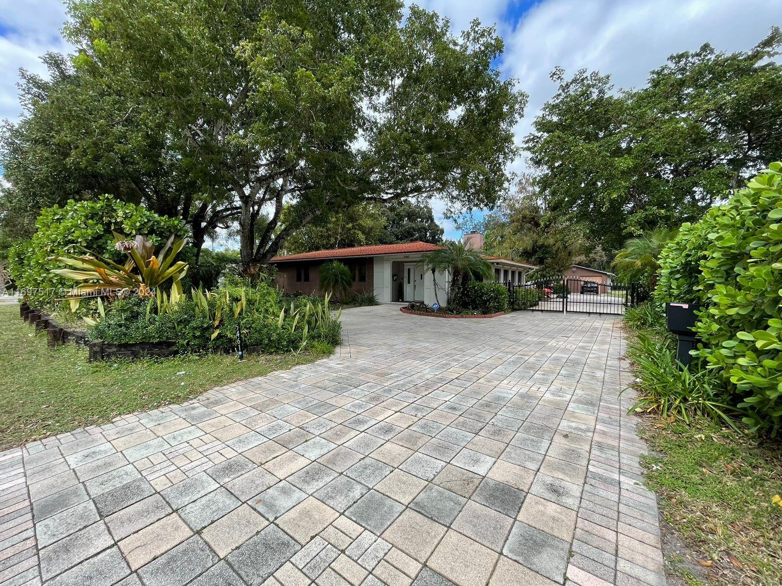 5461 W Broward Blvd, Plantation, Florida image 1