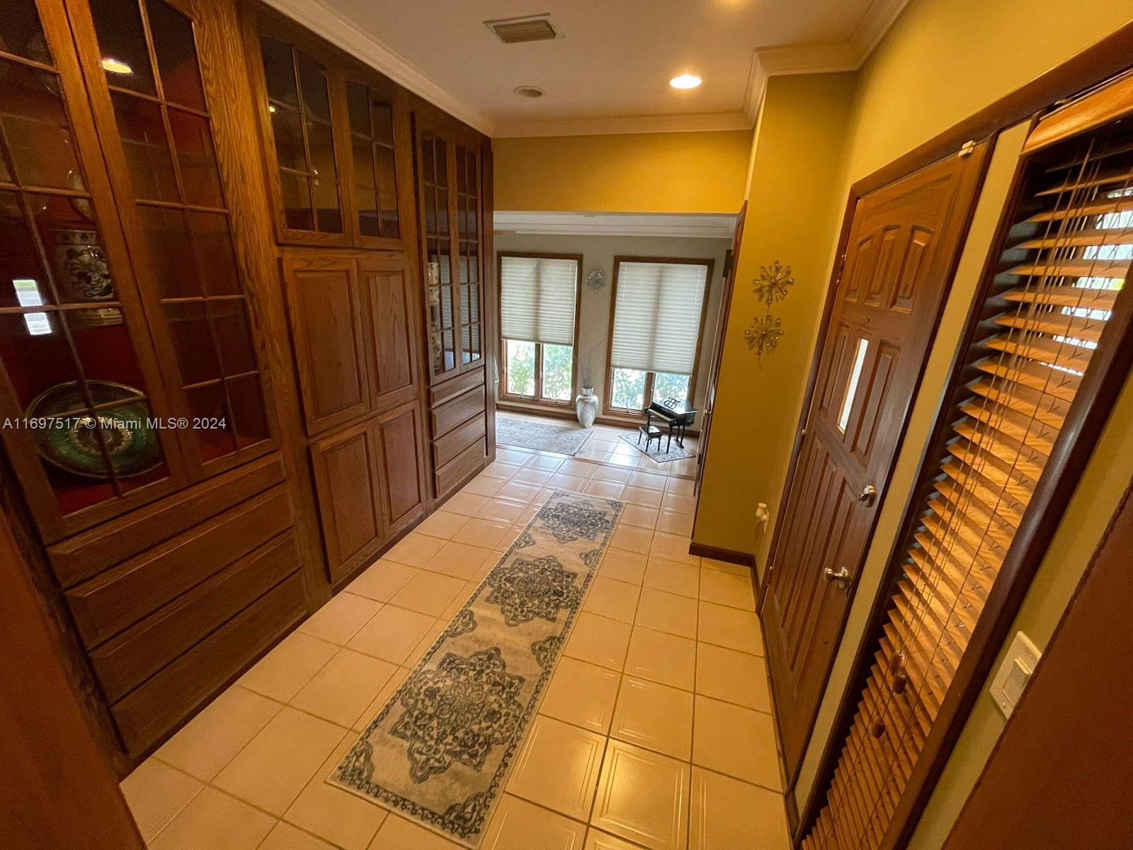 5461 W Broward Blvd, Plantation, Florida image 13