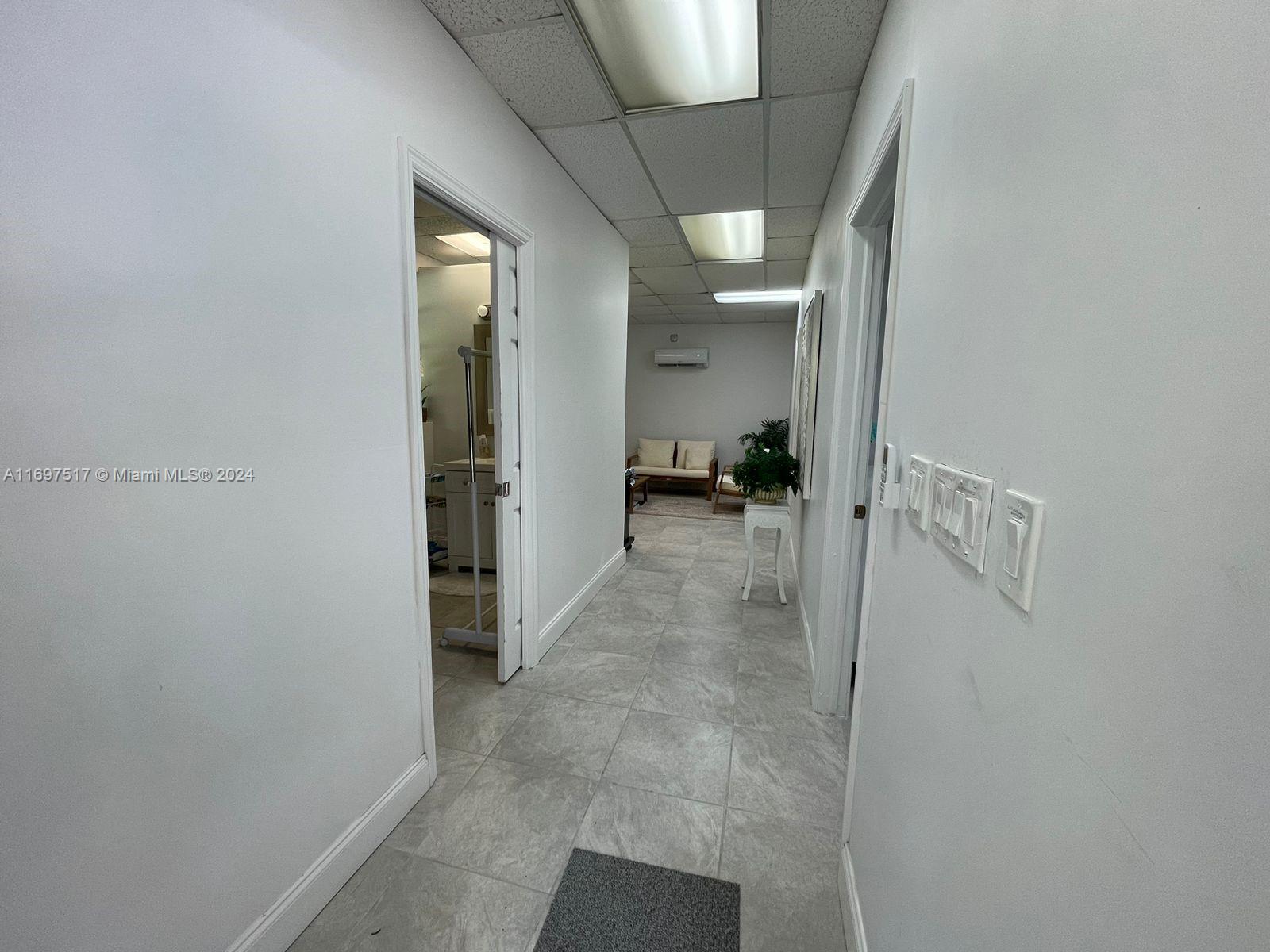 5461 W Broward Blvd, Plantation, Florida image 28