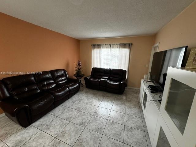 160 Royal Palm Rd #214, Hialeah Gardens, Florida image 6