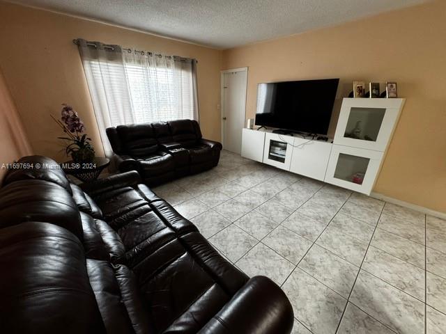 160 Royal Palm Rd #214, Hialeah Gardens, Florida image 7