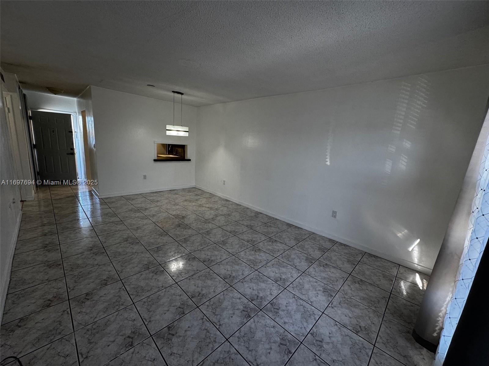 160 Royal Palm Rd #214, Hialeah Gardens, Florida image 8