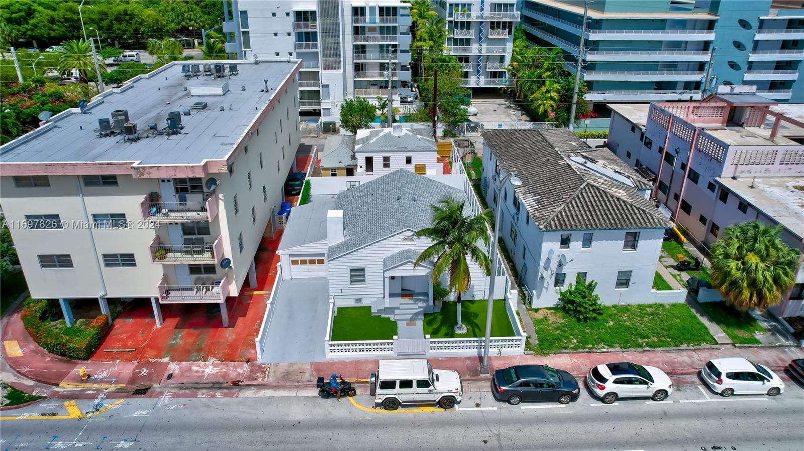 7835 Harding Ave, Miami Beach, Florida image 1