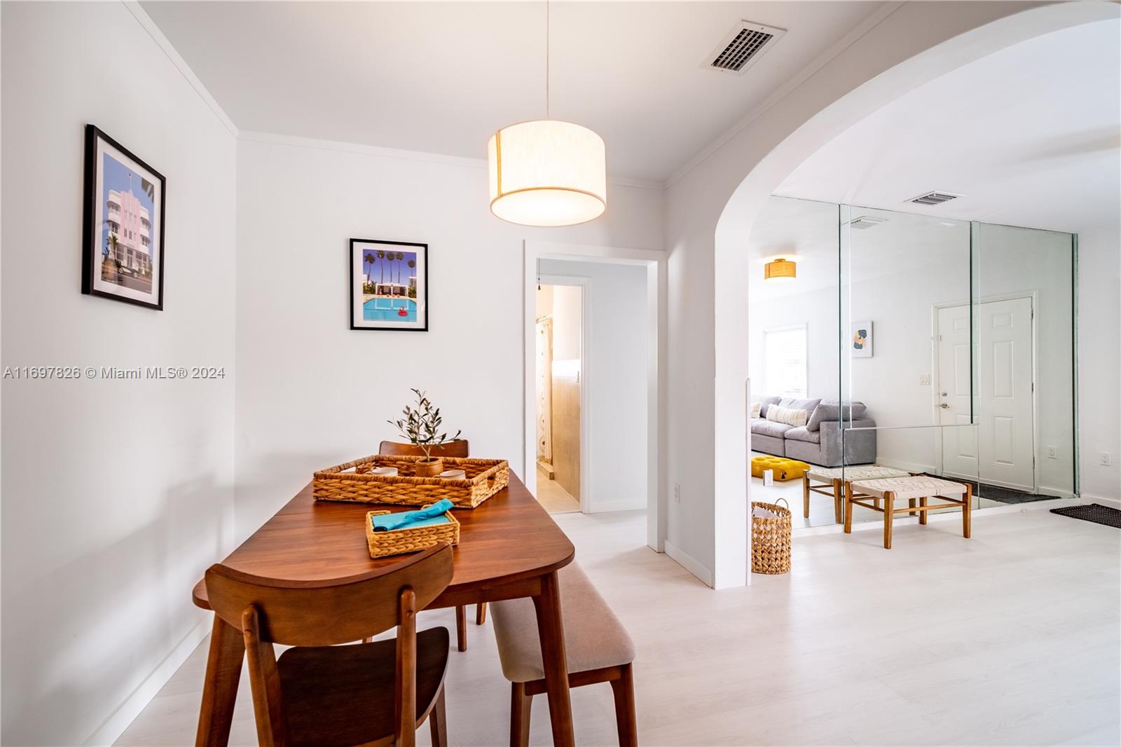 7835 Harding Ave, Miami Beach, Florida image 11